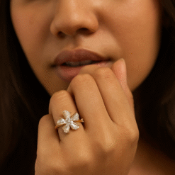 Kissmis Crystal Bloom Luxe Adjustable Ring